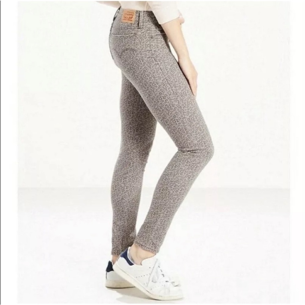 Levi’s 710 Super Skinny Leopard Jeans
